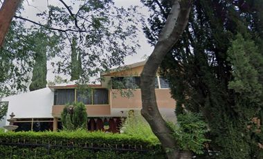 CASA EN COLONIA BOSQUES DEL LAGO, ESTADO DE MÉXICO.