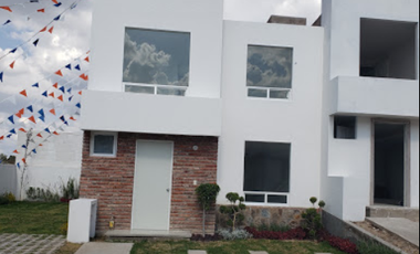 Excelente casa en Remante Bancario ¡¡¡Imagine duplicar su inversión a corto plazo!!!