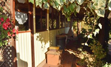 EXTRANJERO POR VIAJE VENDE CASA FRENTE A LAGUNA TORCA - MARAVILLOSO TERRENO