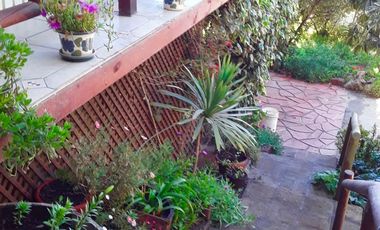 EXTRANJERO POR VIAJE VENDE CASA FRENTE A LAGUNA TORCA - MARAVILLOSO TERRENO