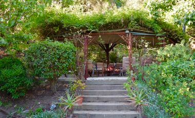 EXTRANJERO POR VIAJE VENDE CASA FRENTE A LAGUNA TORCA - MARAVILLOSO TERRENO