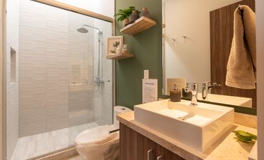 CASA VENTA, CONDOMINIO CON AMENIDADES, C: 151.99 M2 T: 127.40 M2, 3 REC. 2.5 BAÑOS.