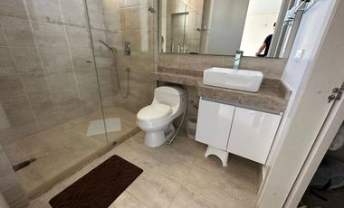 APARTAMENTO DE 4 HABITACIONES CON BAÑO