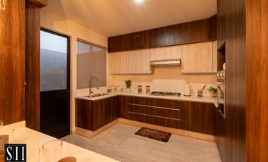 CASA VENTA, CONDOMINIO CON AMENIDADES, C: 132.75 M2 T: 119.40 M2, 3 REC. 2.5 BAÑOS.