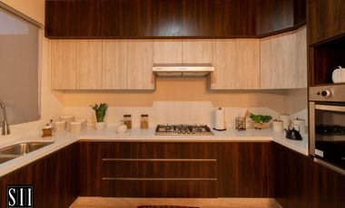 CASA VENTA, CONDOMINIO CON AMENIDADES, C: 132.75 M2 T: 119.40 M2, 3 REC. 2.5 BAÑOS.