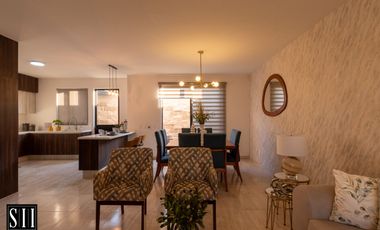 CASA VENTA, CONDOMINIO CON AMENIDADES, C: 171 M2 T: 127.40 M2, 3 REC. 2.5 BAÑOS.