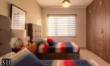 CASA VENTA, CONDOMINIO CON AMENIDADES, C: 171 M2 T: 127.40 M2, 3 REC. 2.5 BAÑOS.
