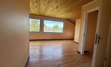 Se Vende Amplia Propiedad Habitacional / Comercial  en Avenida principal de Paillaco, Región de Los Ríos.
