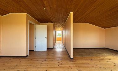 Se Vende Amplia Propiedad Habitacional / Comercial  en Avenida principal de Paillaco, Región de Los Ríos.