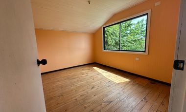 Se Vende Amplia Propiedad Habitacional / Comercial  en Avenida principal de Paillaco, Región de Los Ríos.