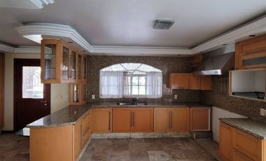 RESIDENCIA EN VENTA EN SANTA ANITA CAMPO DE GOLF 1ra. SECCION