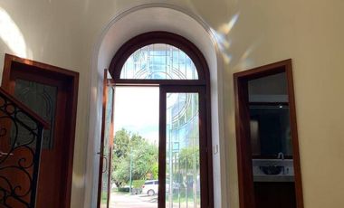 RESIDENCIA EN VENTA EN SANTA ANITA CAMPO DE GOLF 1ra. SECCION