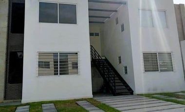 DEPARTAMENTO EN PLANTA ALTA