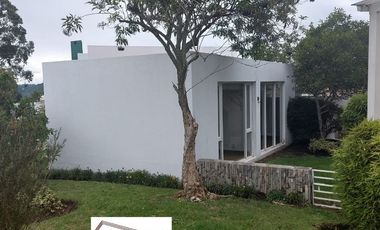 Espectacular Casa de Venta, doble seguridad en conjunto de 4 casas. LA VIÑA-TUMBACO