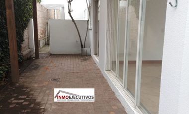 Espectacular Casa de Venta, doble seguridad en conjunto de 4 casas. LA VIÑA-TUMBACO