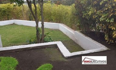 Espectacular Casa de Venta, doble seguridad en conjunto de 4 casas. LA VIÑA-TUMBACO