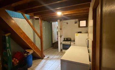 RESTAURANTE EN EL CENTRO DE LA COMUNA DE MÁFIL