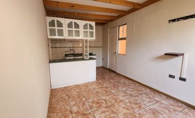 CASA AMPLIA EN CONDOMINIO EL ALTO