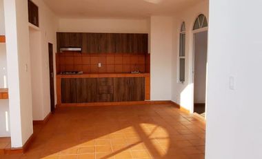 CASA EN VENTA EN CONDOMINIO, EN EL CENTRO DE TLAYACAPAN, MORELOS