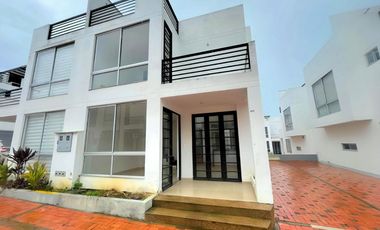 CASA EN VENTA CONJUNTO RESIDENCIAL PALMAS DE IRAKA II LA MESA CUNDINAMRCA