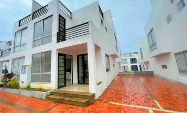 CASA EN VENTA CONJUNTO RESIDENCIAL PALMAS DE IRAKA II LA MESA CUNDINAMRCA
