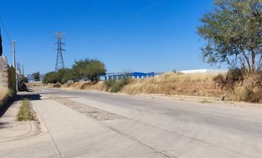 VENTA CASA DE UNA PLANTA EN EL FRACC CARDONAL $950,000