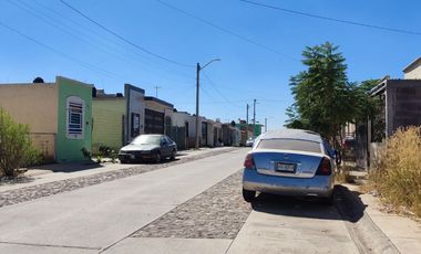 VENTA CASA DE UNA PLANTA EN EL FRACC CARDONAL $950,000