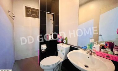 Twin house, Pinruethai Village, Rangsit-Klong 7, near Sarasas Witaed Rangsit School