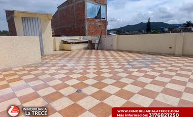 Se vende casa 2 pisos con terraza y lote en Buga-valle, Barrio El Albergue