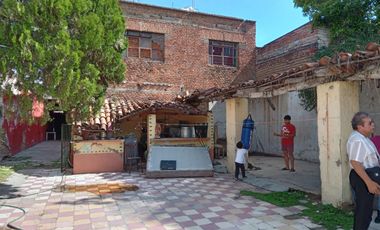 TERRENO EN  EL CENTRO DE TLAQUEPAQUE