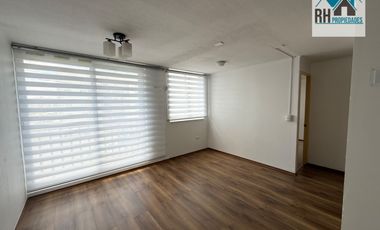 Departamento en Arriendo Incluye Estacionamiento, Condominio los Coihues 4, Fundo el Carmen