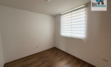 Departamento en Arriendo Incluye Estacionamiento, Condominio los Coihues 4, Fundo el Carmen