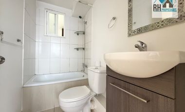 Departamento en Arriendo Incluye Estacionamiento, Condominio los Coihues 4, Fundo el Carmen