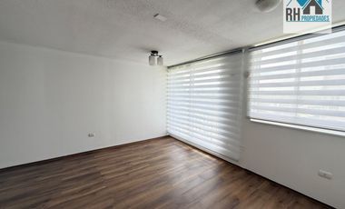 Departamento en Arriendo Incluye Estacionamiento, Condominio los Coihues 4, Fundo el Carmen