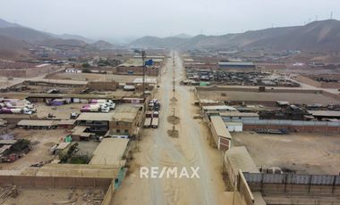 Terreno Industrial En Esquina - 3 Frentes - 5000M2 - Zona Industrial | A 25 Minutos Del Aeropuerto |  Ventanilla