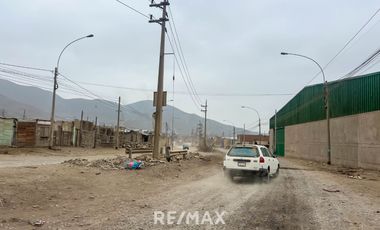 Terreno Industrial En Esquina - 3 Frentes - 5000M2 - Zona Industrial | A 25 Minutos Del Aeropuerto |  Ventanilla