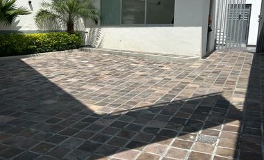 VENTA DE PROPIEDAD COMERCIAL PARA CLINICA O CORPORATIVO