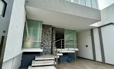 VENTA DE PROPIEDAD COMERCIAL PARA CLINICA O CORPORATIVO