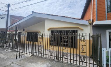 SE VENDE CASA DE UN PISO EN BUGALAGRANDE