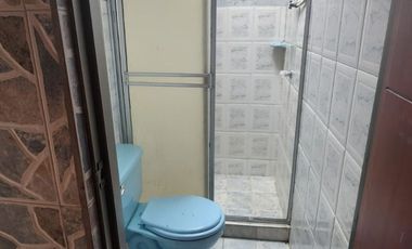 SE VENDE CASA DE UN PISO EN BUGALAGRANDE