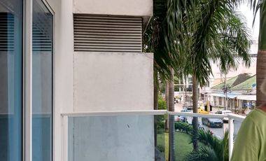 EDIFICIO EN ARRIENDO- MANGA