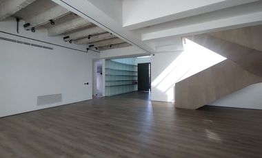 Casa en arriendo en El Golf.