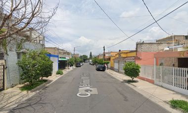Casa en Col. San Andres, Guadalajara, Jal.