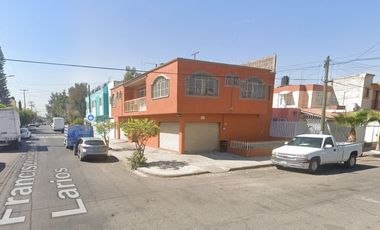 Casa en Col. San Andres, Guadalajara, Jal.