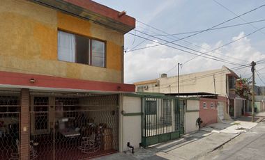 VENTA DE CASA EN RECUPERACION, MAR CARIBE LOMA LINDA NL. SH05
