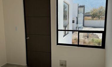 Casa NUEVA en Privanzas Mirasierra