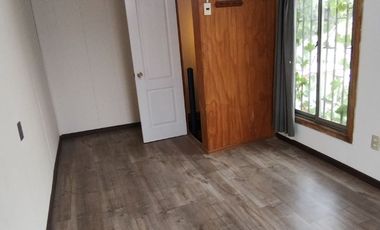 Casa en venta 4 Dormitorios 1 y 1/2 Baños, en Conchalí