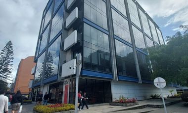 Espectacular Oficina moderna en renta barrio antiguo country