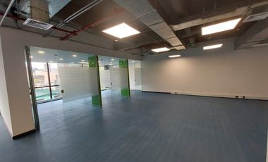 Espectacular Oficina moderna en renta barrio antiguo country