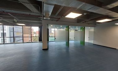 Espectacular Oficina moderna en renta barrio antiguo country